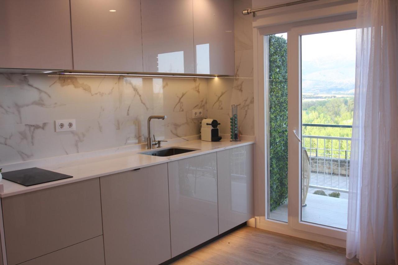 הארו Apartamentos La Herradura Vinas מראה חיצוני תמונה